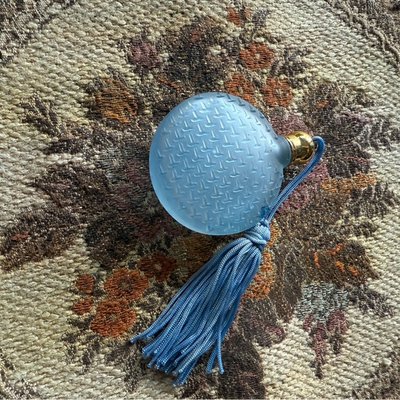 Vintage perfume bottle -small - Picture 4 of 6